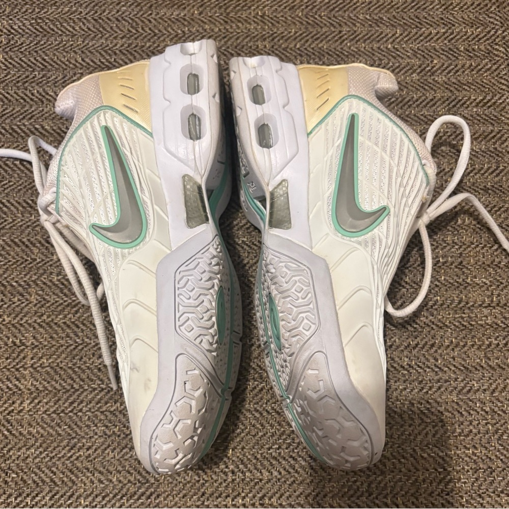 Lightly Loved Off-White Nike Max Air, Size 8.5  - yelllow and blue detailing - Picture 6 of 9
